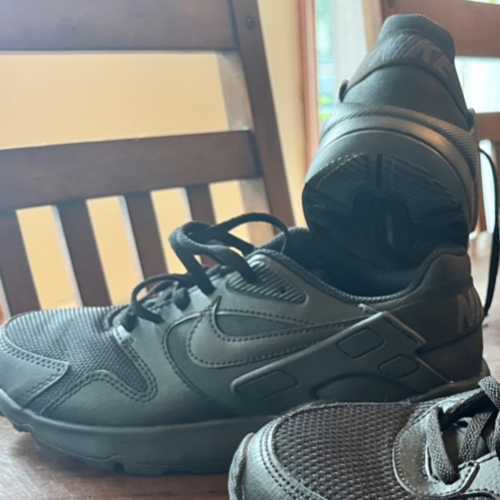Nike Boys Sneakers 5.5